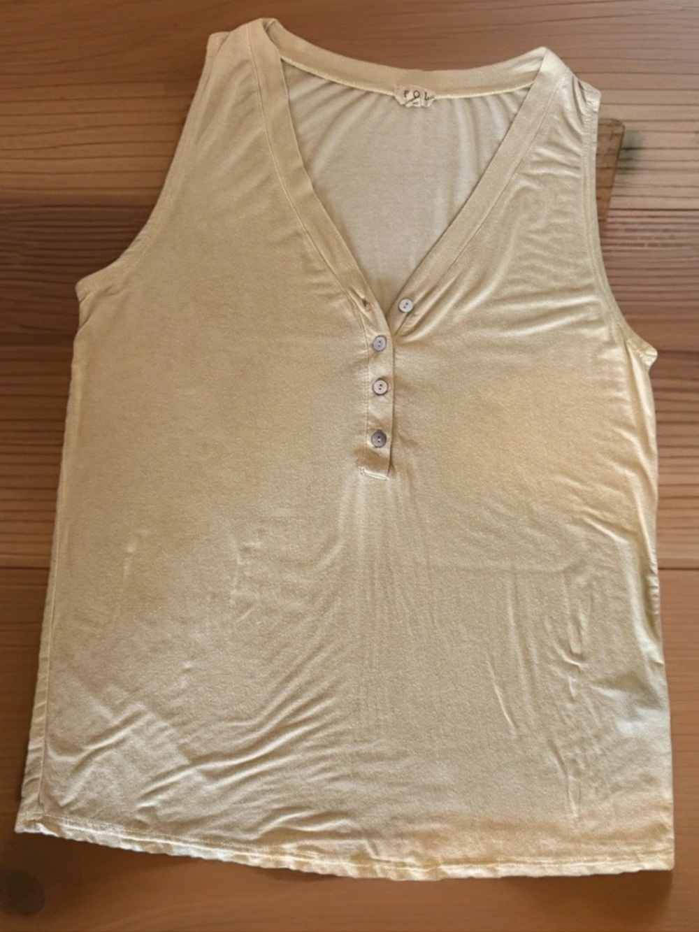 POL Yellow Henley Tank Top Sleeveless V-Neck Button Rayon Spandex Women’s Size L